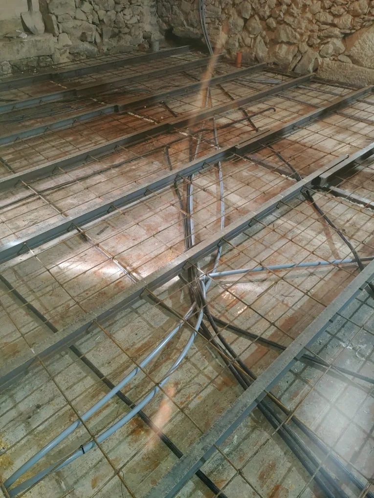 Obra de forjado en Vigo - Construfuerte